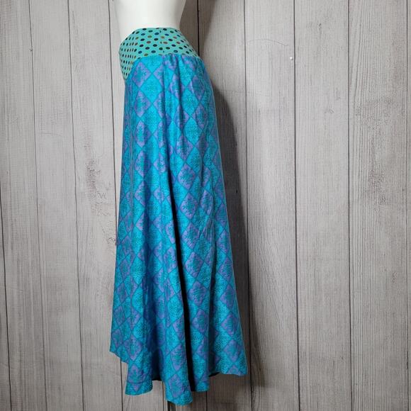 One of a kind Jil Cappuccio Blue Purple Snowflake Polka Dot Gaucho Pants - Picture 3 of 7